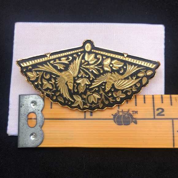 Vintage 24 karat inlaid gold brooch - Picture 9 of 10